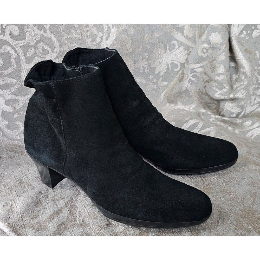 Munro Alfie Black Suede Bootie Block Heel Sz 7 SS